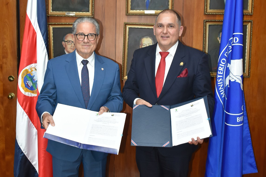 Panamá y Costa Rica crean carnet sanitario para migrantes Ngäbe Buglé