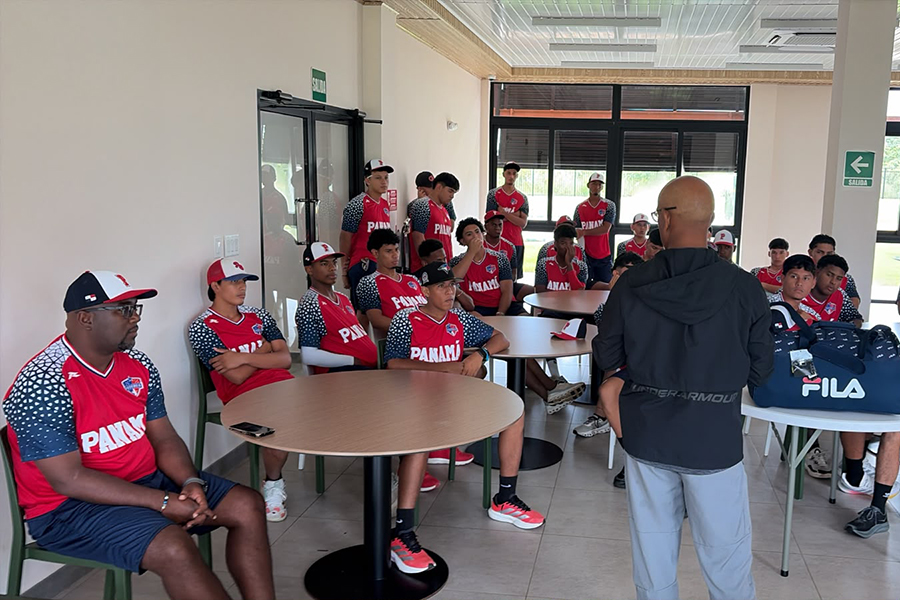 Rodrigo Merón llega para dirigir a la U18 de Panamá