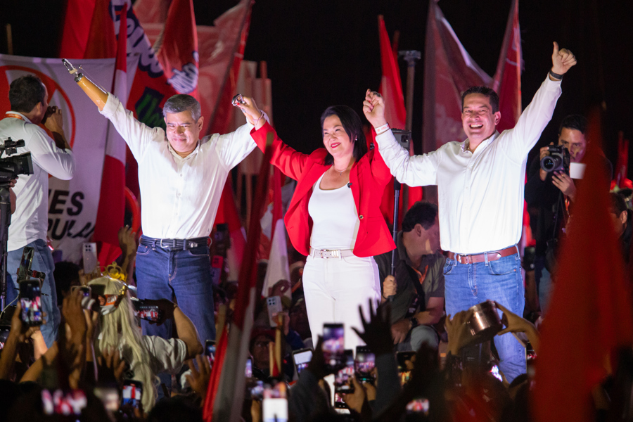 Keiko Fujimori anuncia que el vicepresidente Galarreta será su primer ministro en Perú