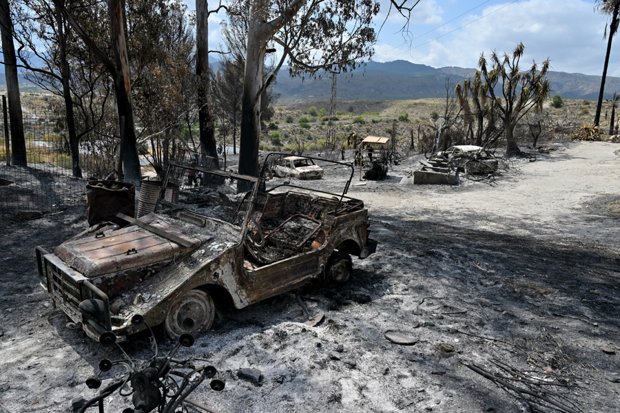 Estabilizado el incendio del sureste de España y ya pueden regresar todos los evacuados