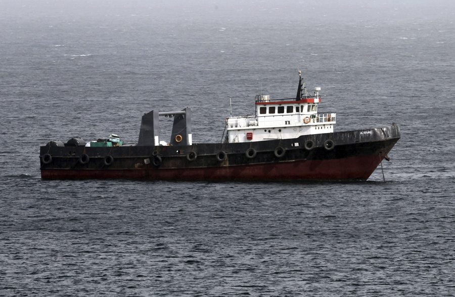 Irán advierte con impedir el paso por Ormuz a buques que acepten fondos iraníes congelados
