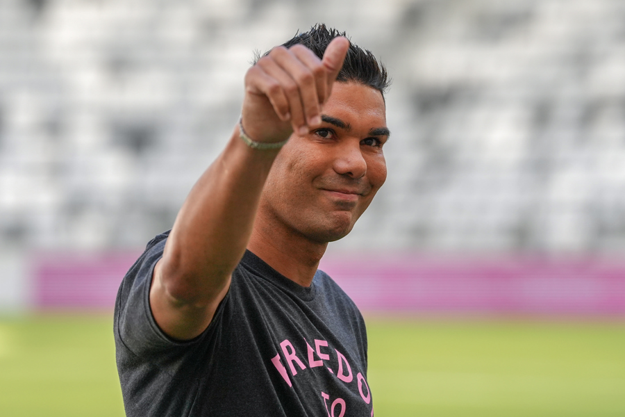 Casemiro dice que siempre soñó jugar con Messi, tras sufrirlo en el Real Madrid