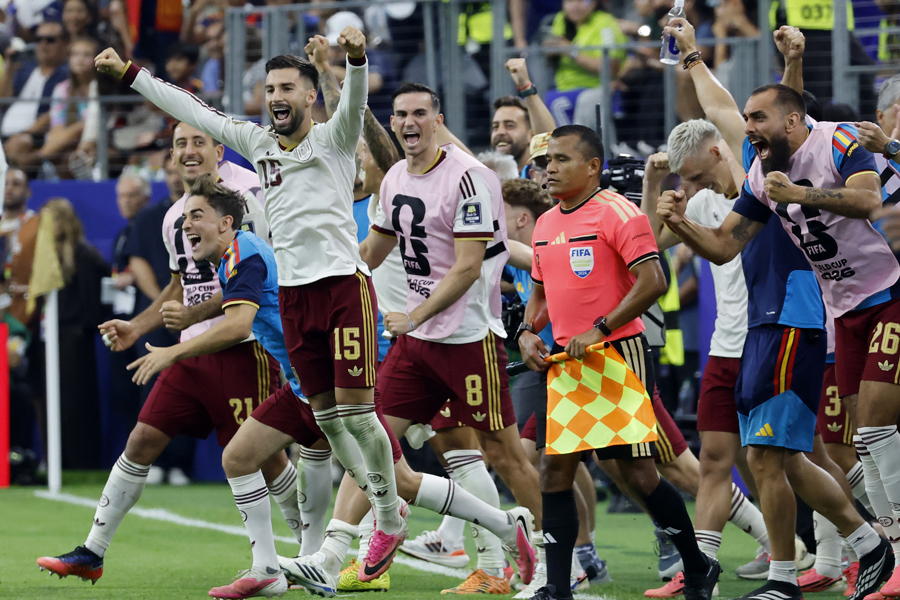 0-2 España le amarga la fiesta a Mbappé y es ¡finalista del Mundial!