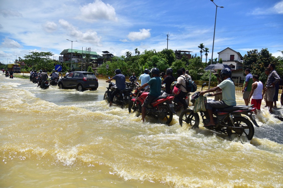 Las inundaciones en el norte de la India dejan al menos 10 muertos y más de 300.000 afectados