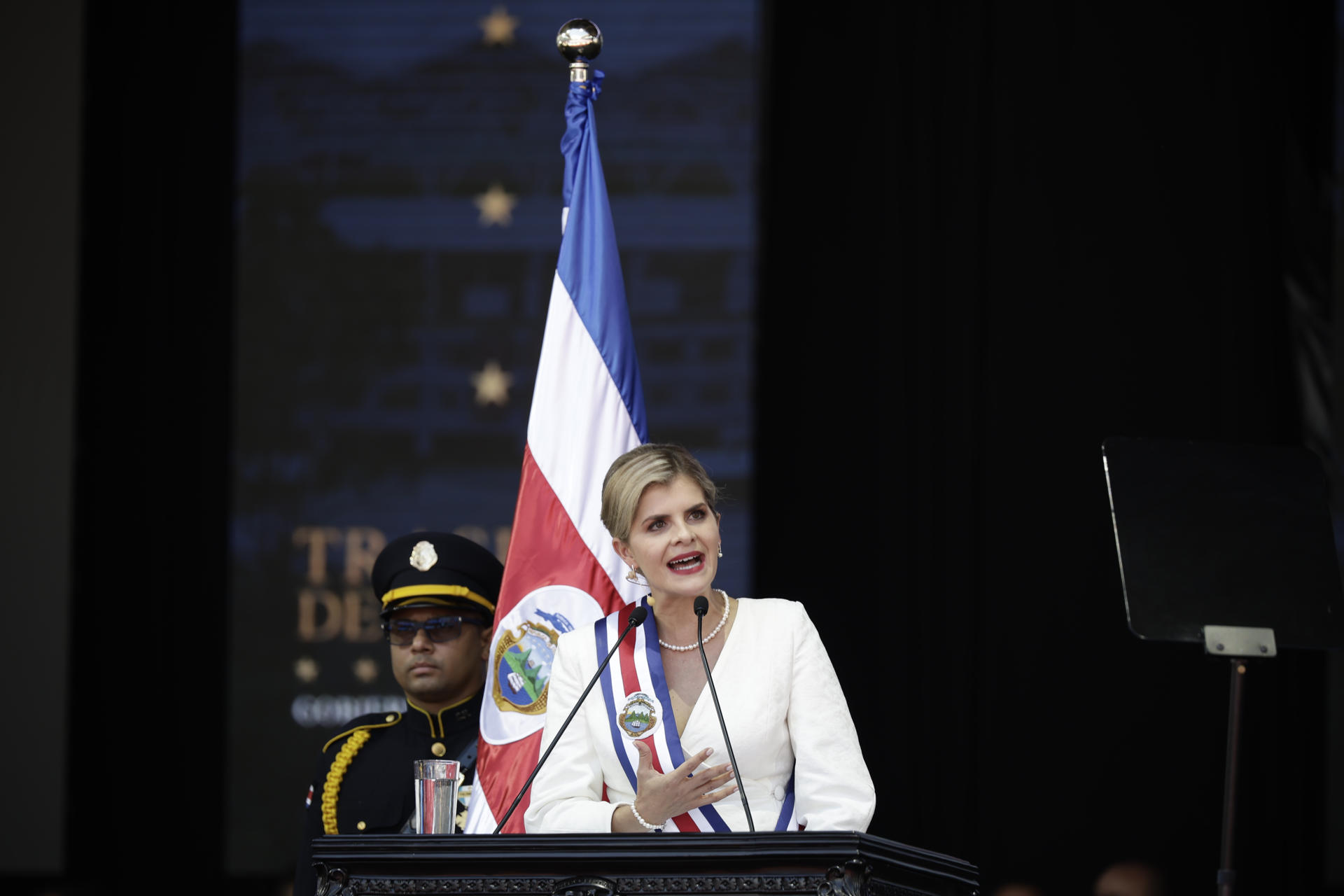 Presidenta de Costa Rica acusa de "golpistas" a magistrados que prorrogaron nombramientos
