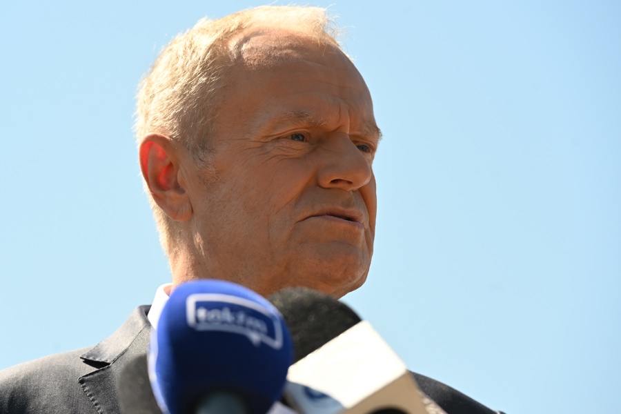 Tusk califica de "incidente grave" la caída en Polonia de un probable misil ruso