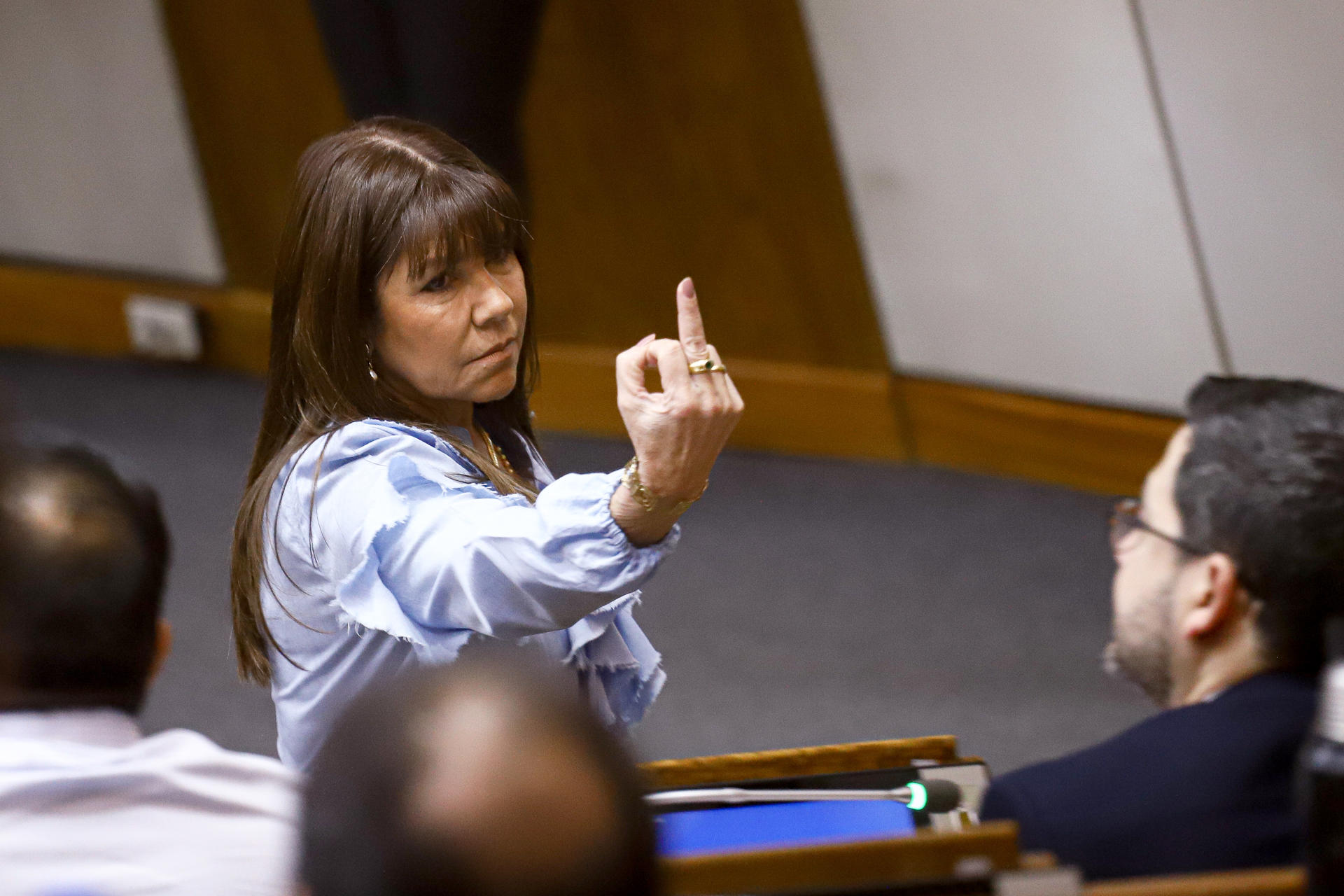 La senadora paraguaya protagonista de un cruce con Mbappé denuncia el jaqueo de su cuenta en Instagram