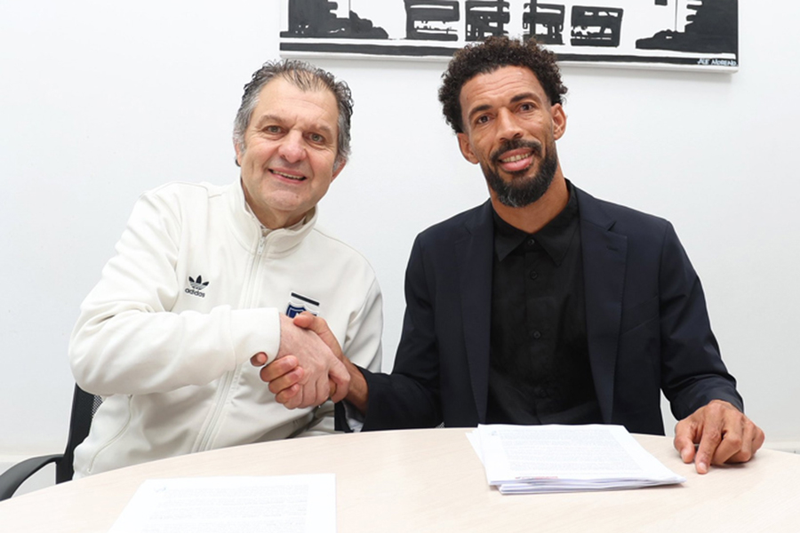 'Vozinha' firma contrato con Colo Colo