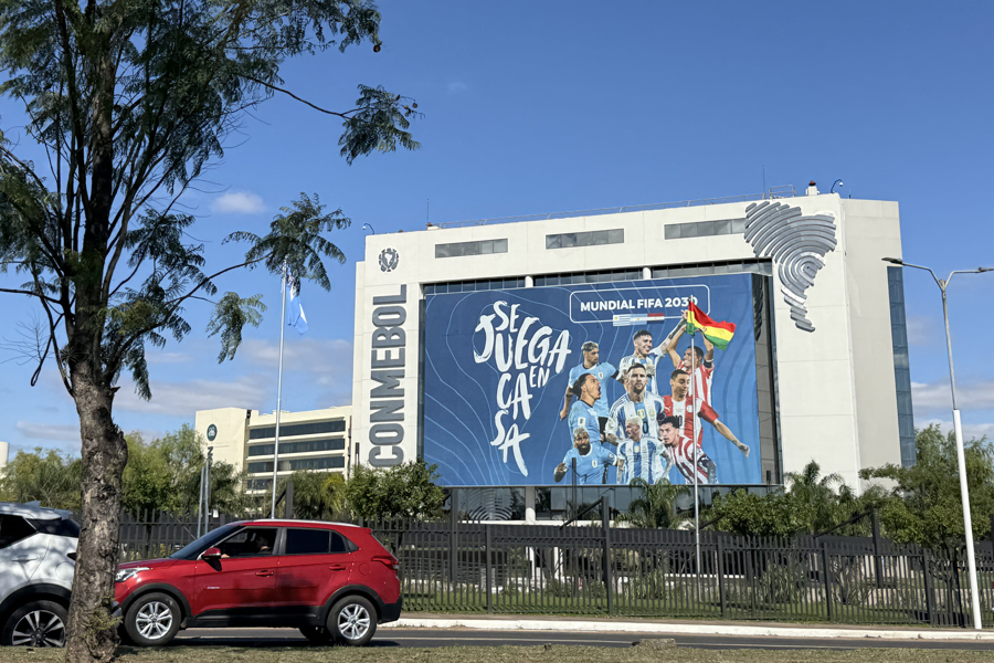 La Conmebol, preocupada por las iniciativas comerciales de FIFA "sin recurrir al diálogo"