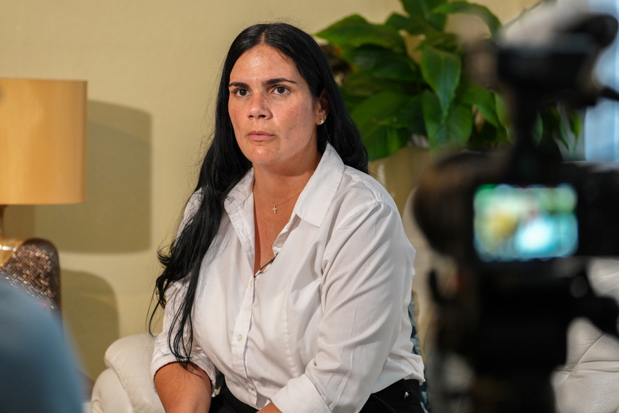 "Trafican con mi vida", dice uno de los primeros cubanos que EE UU buscó deportar a Liberia