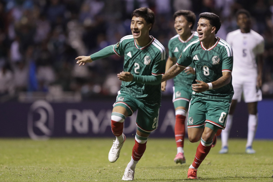 4-0 México golea a Panamá y se clasifica al Mundial