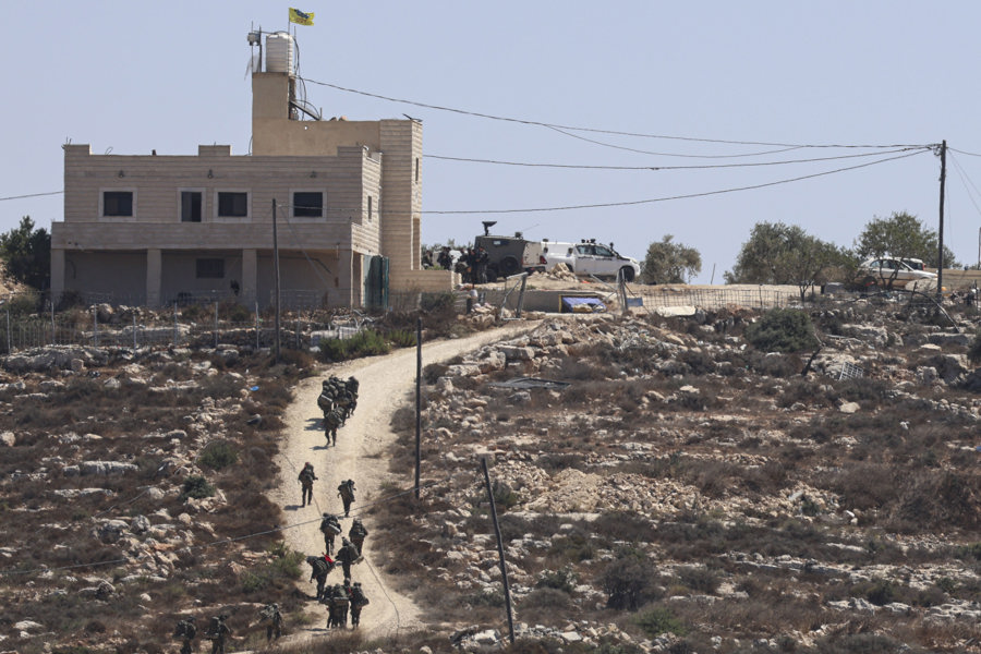 Colonos israelíes hieren a seis palestinos en un ataque cerca de Ramala