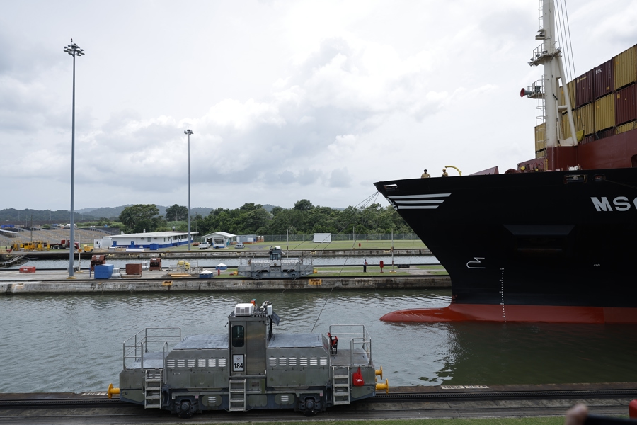 El Canal de Panamá aplica nueva reducción del calado para enfrentar la sequía por El Niño