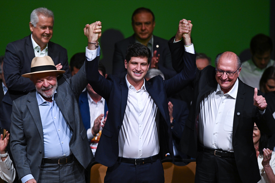Lula lanza su candidatura a un cuarto mandato como antagonista del bolsonarismo