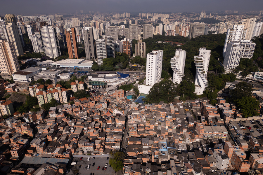 15 grados de desigualdad, la brecha térmica que separa al lujo de las favelas brasileñas