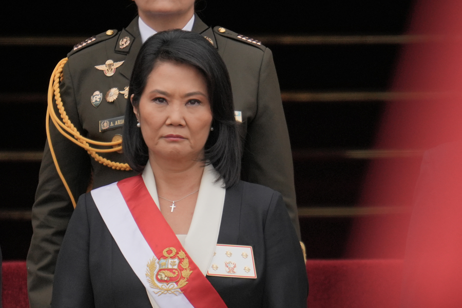 Fujimori ratifica "todo el apoyo" de su Gobierno a las acciones de las Fuerzas Armadas