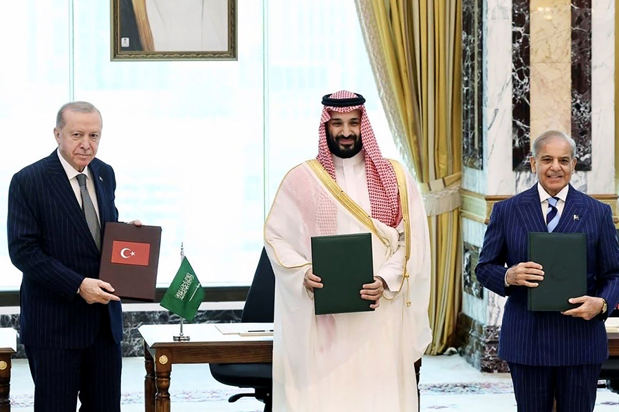 Arabia Saudí, Turquía y Pakistán firman pacto de defensa conjunta para lograr "disuasión"