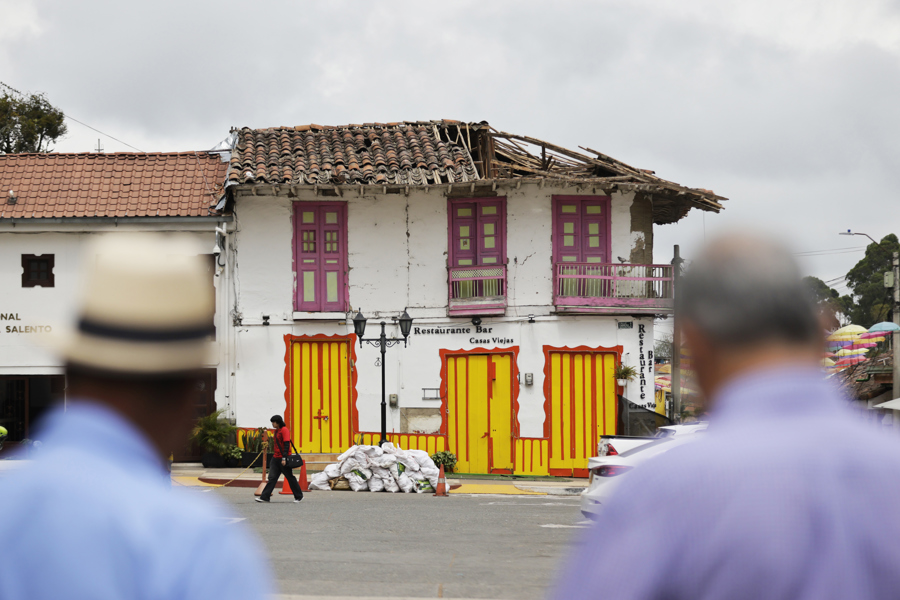 Corazón turístico del Eje Cafetero colombiano busca recuperar a visitantes tras terremoto