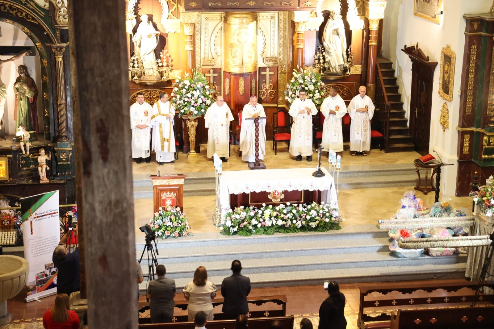 Mingob destaca la resocialización y las segundas oportunidades en la celebración de la Virgen de la Merced