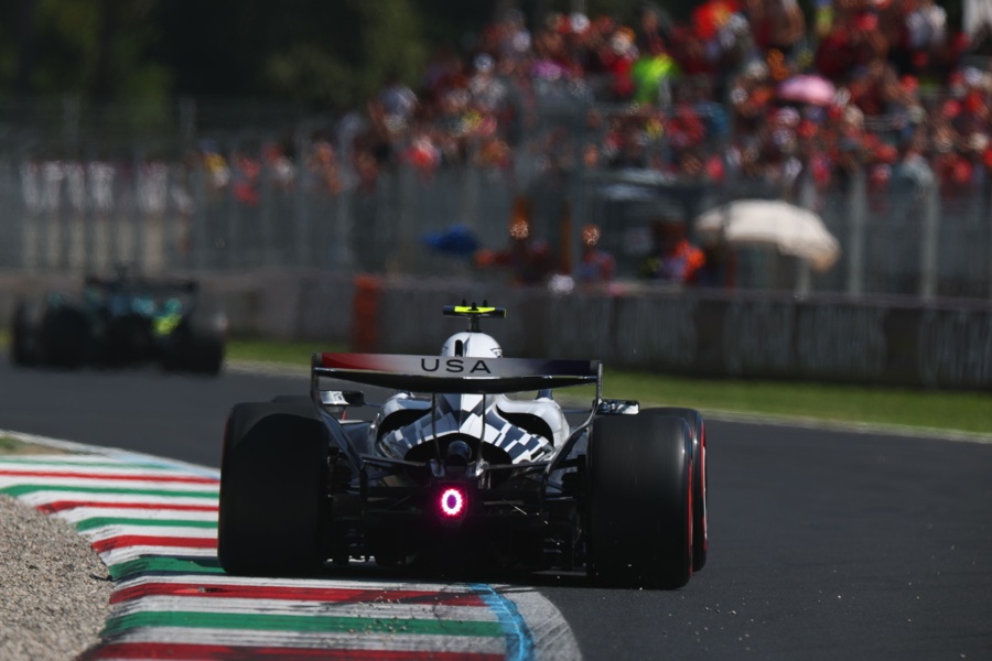 Alonso y 'Checo' Pérez, eliminados en la primera ronda de la calificación (Q1)
