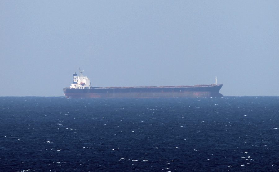 Irán responde a EE.UU. con ataques a portaviones y a embarcaciones en el estrecho de Ormuz