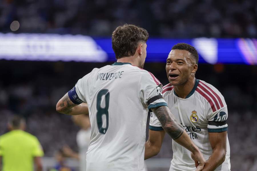 2-1. Presión arriba, Courtois abajo y pitos en el Bernabéu