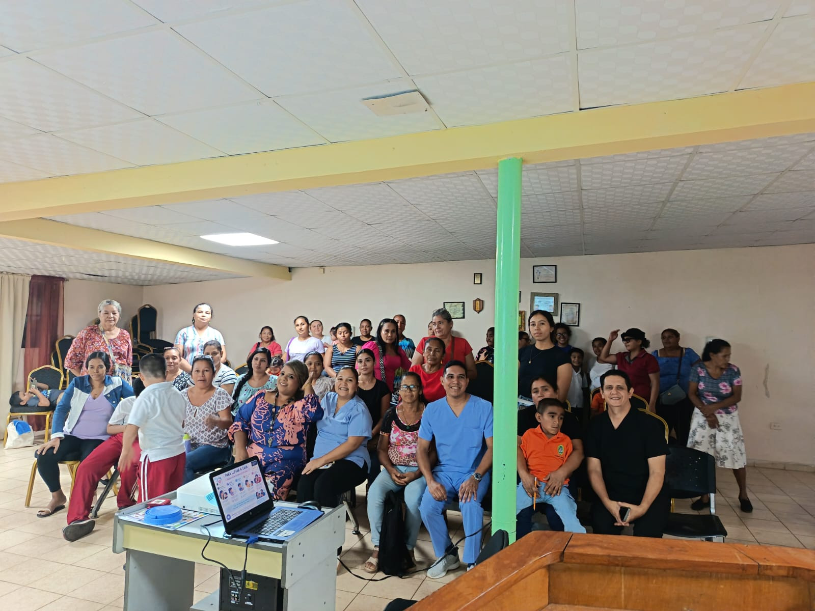 IPHE fortalece la comunicación familiar con jornada de Escuela para Padres en Veraguas