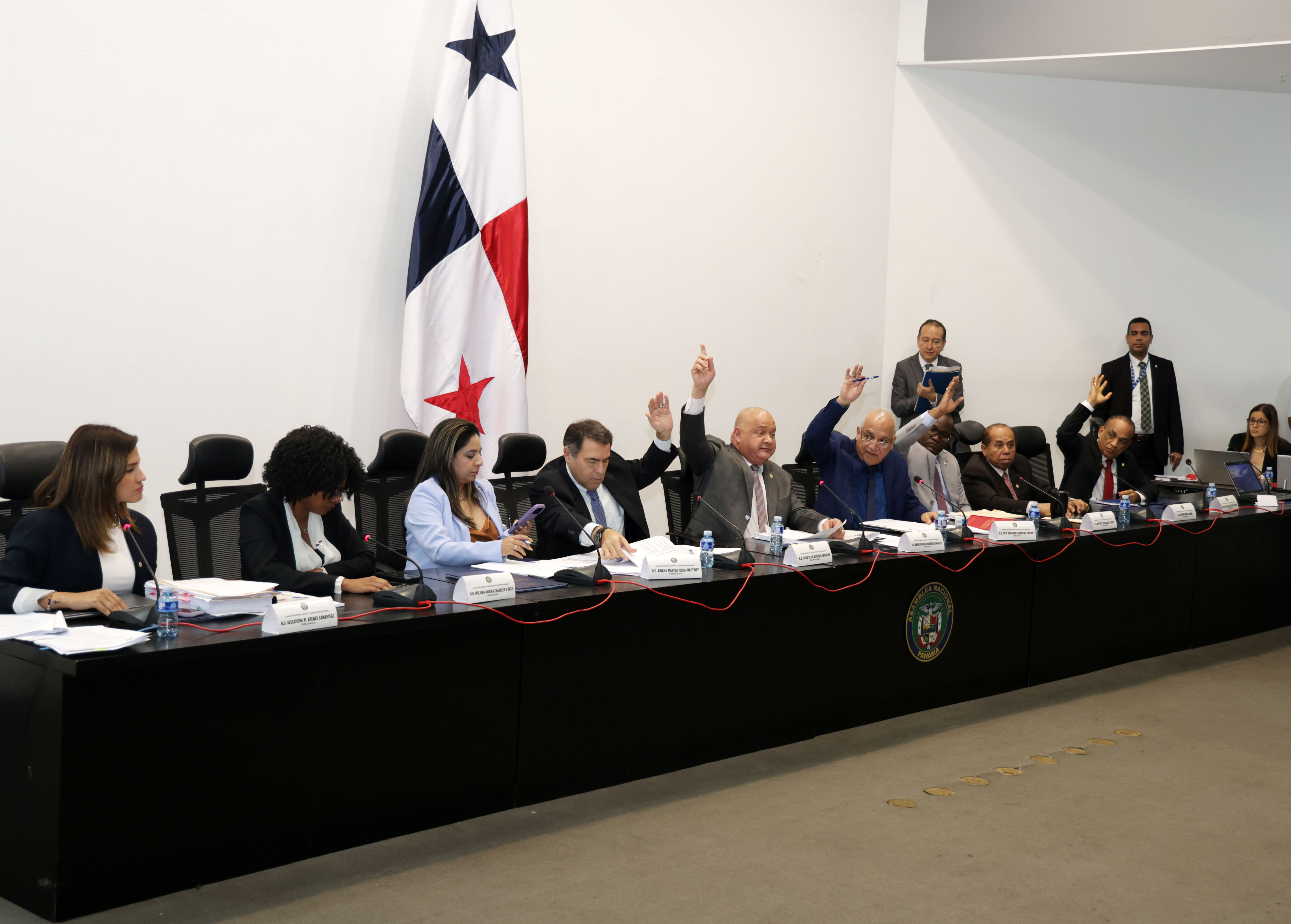 Reformas electorales pasan a segundo debate