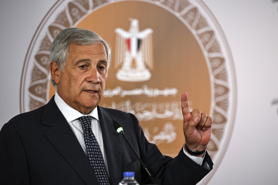 Egipto e Italia firman un acuerdo para "detener flujos" de migrantes irregulares a Europa
