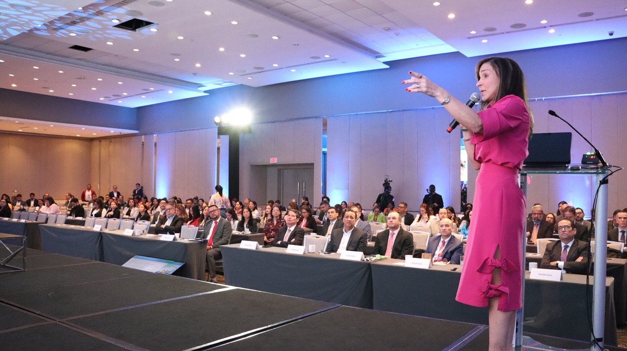 Acercamiento a la OCDE busca impulsar el desarrollo del capital humano y económico de Panamá