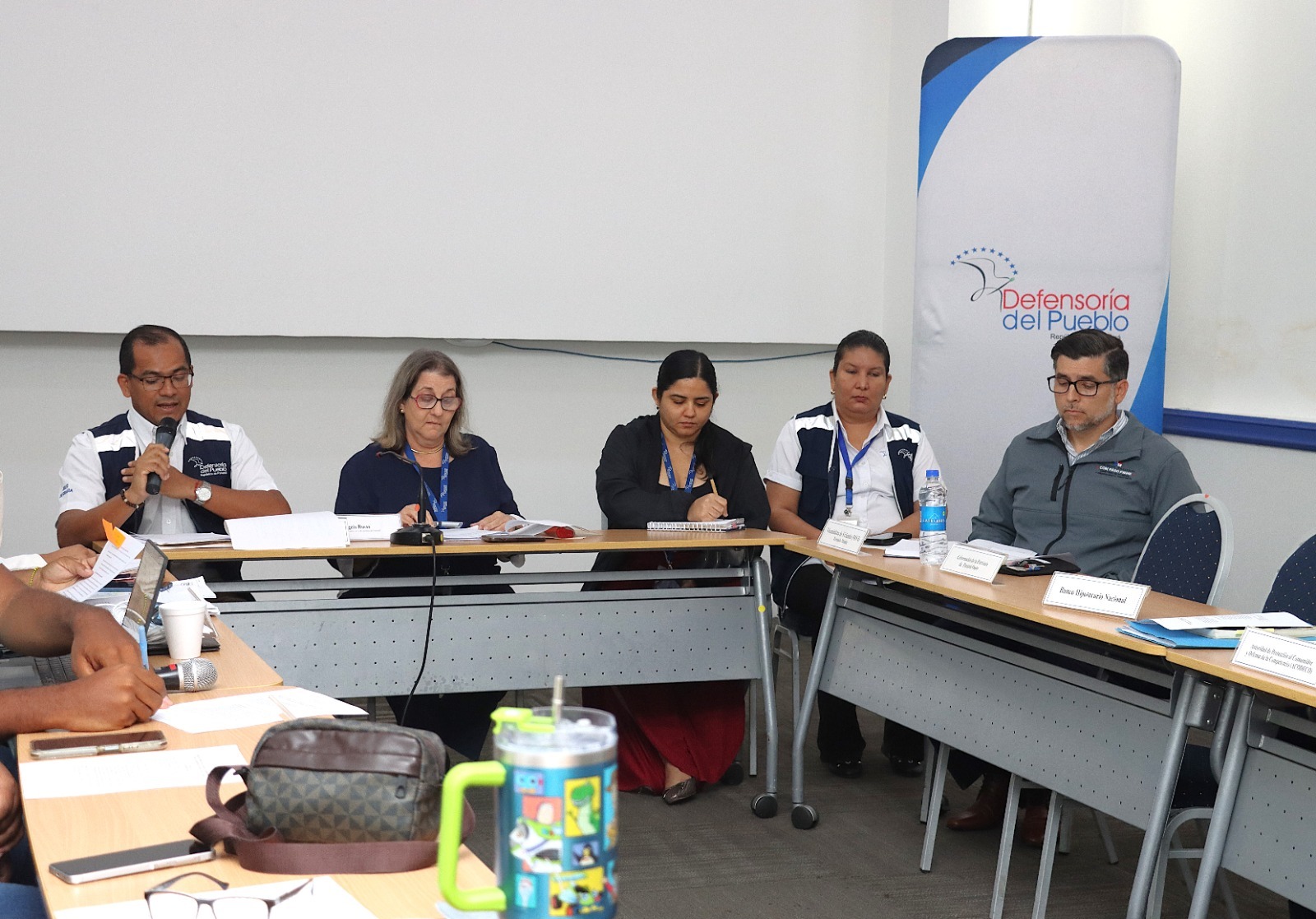 Se instala mesa técnica que busca dar respuesta a familias de la Barriada Valle de Los Cerezos