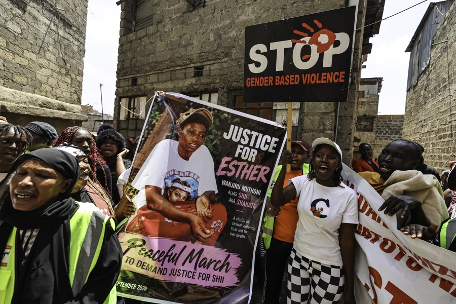 Cientos de personas piden justicia en Kenia por la muerte de una mujer por agresión sexual
