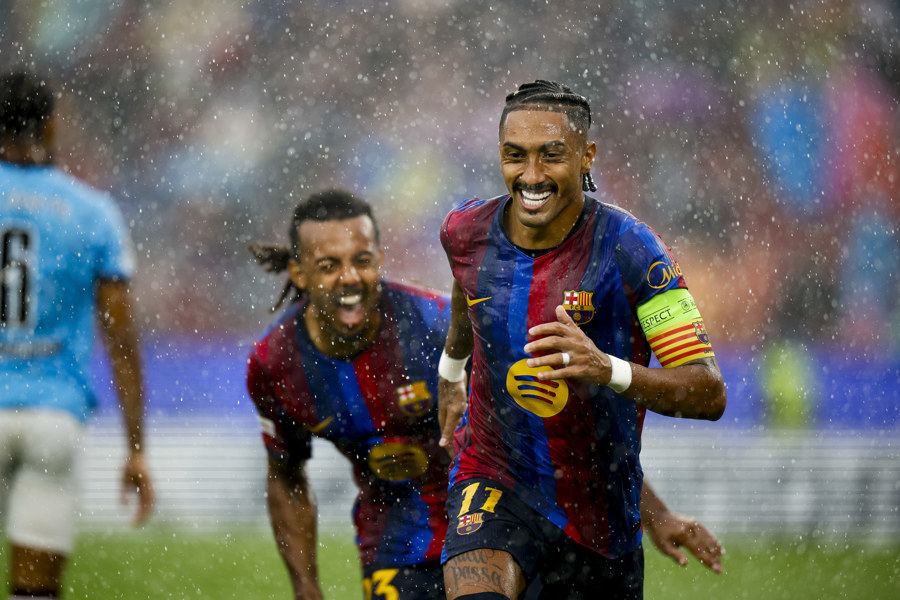 Raphinha entra en el 'top cinco' de máximos goleadores del Barça en la Liga de Campeones