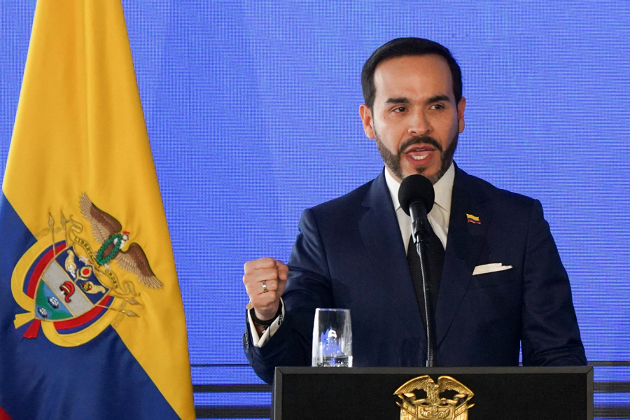 De la Espriella afirma que la paz se construye "con la fuerza de las armas y las leyes"