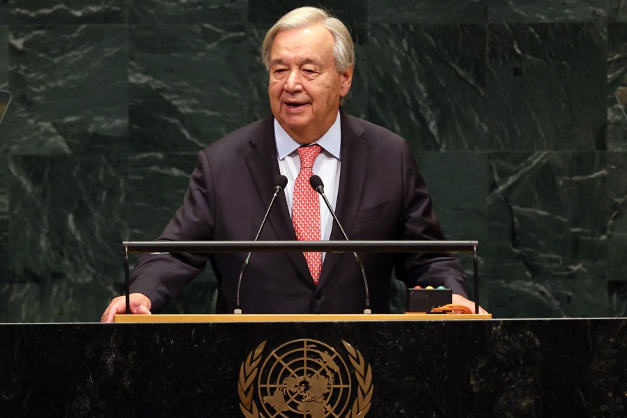 Guterres llama a gobernar la IA: "Debe ser moldeada por la humanidad y para la humanidad"