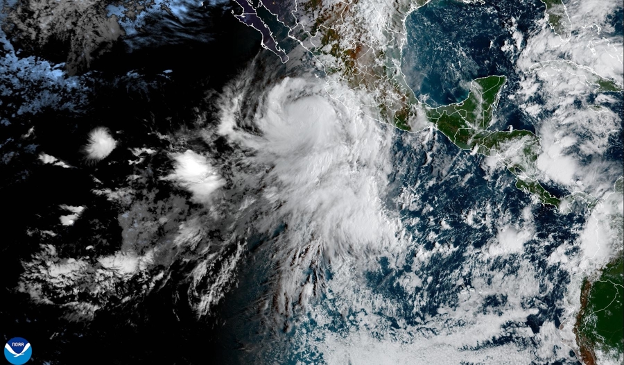 La tormenta tropical Rachel se intensifica a huracán categoría 1 en el Pacífico mexicano