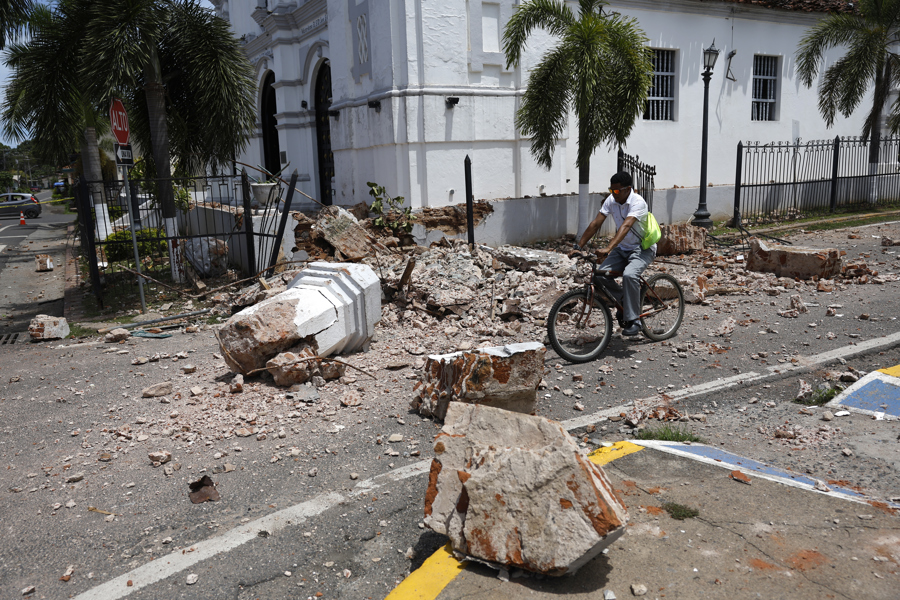 Pintoresco pueblo de Panamá llora los destrozos del terremoto en su patrimonio histórico