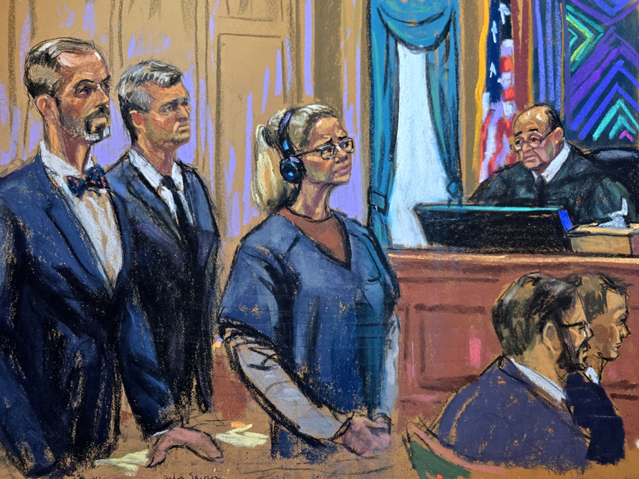 Juez cita a Maduro y Flores al tribunal mañana para responder a nuevos cargos