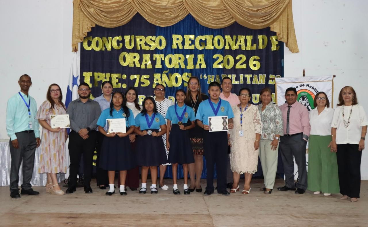 Estudiantes participaron en el Concurso Regional de Oratoria Inclusiva