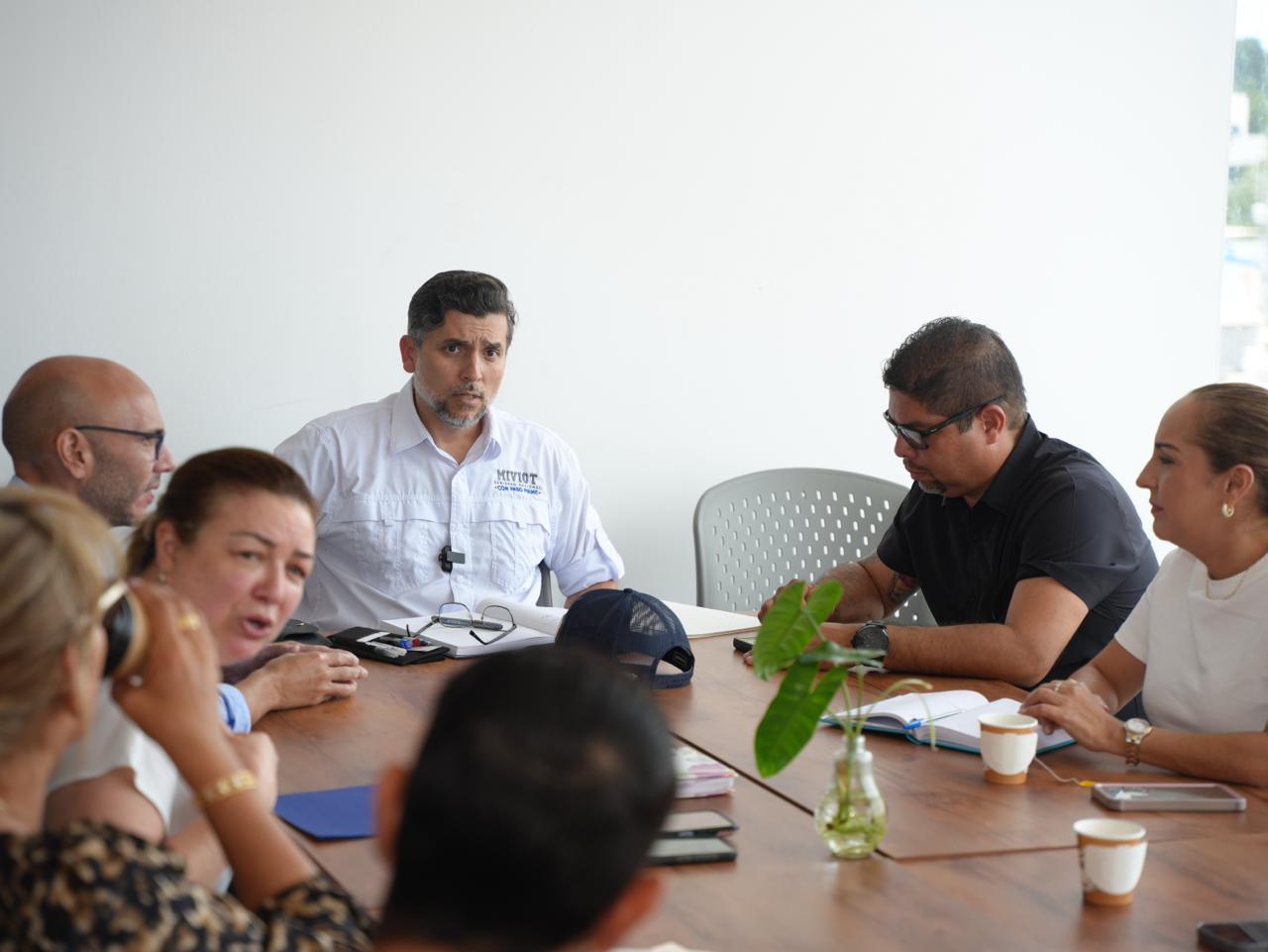 Miviot se reúne con promotores de vivienda de Azuero para abordar dinamización de construcción
