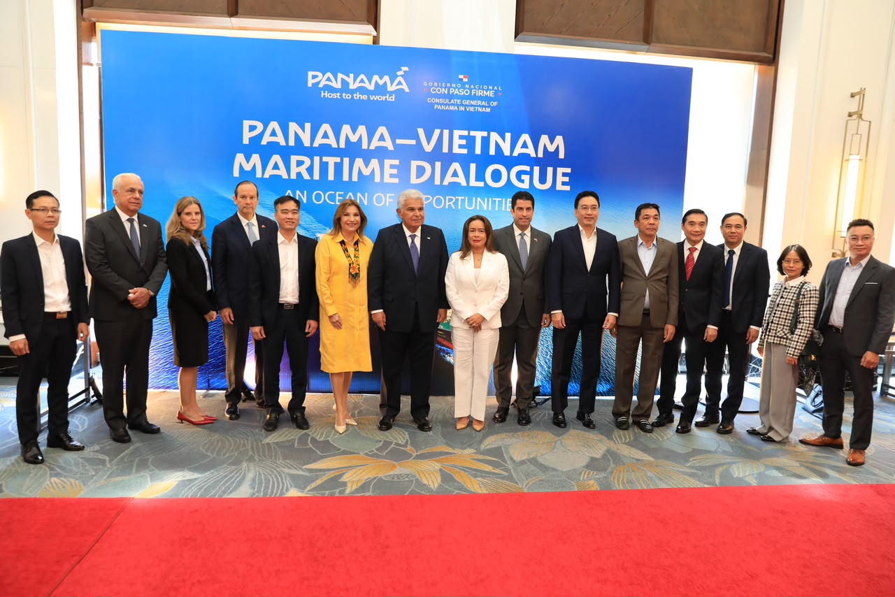 Navieras vietnamitas ratifican confianza en el registro de barcos y el Canal de Panamá