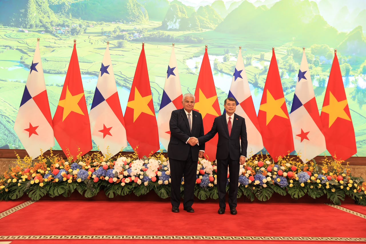 Vietnam manifiesta interés en la Zona Libre de Colón