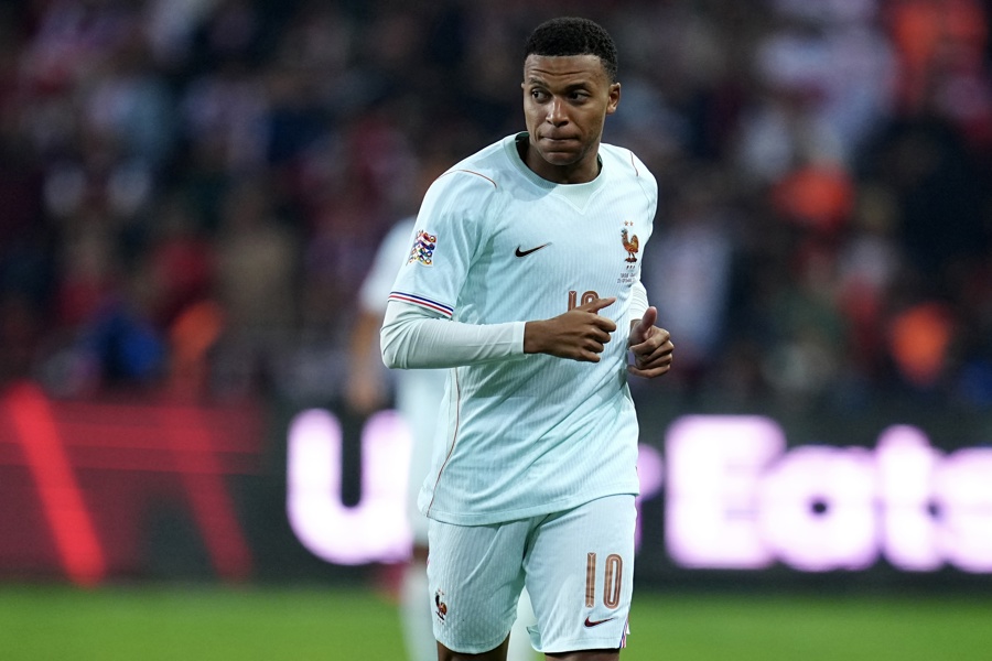 Mbappé no se entrena y continúa con su proceso de recuperación