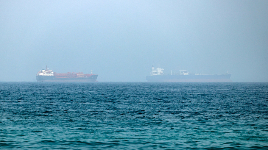 Aumentan los ataques a petroleros en Ormuz, en medio del repunte de exportaciones de crudo