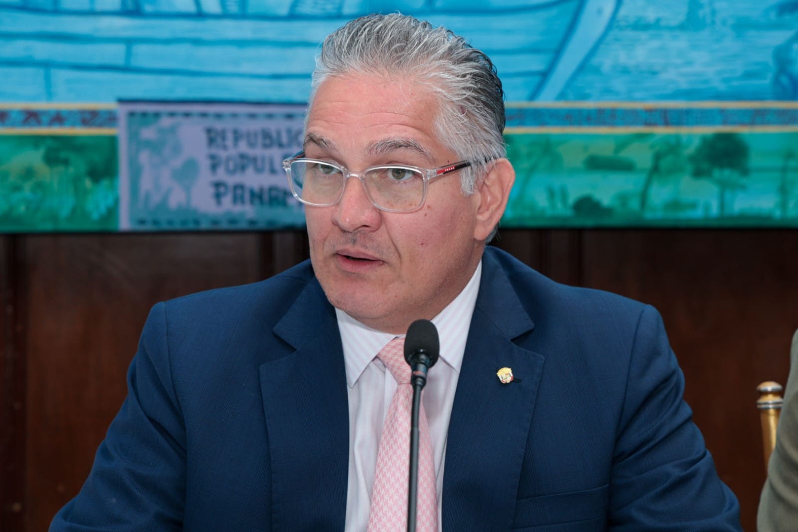 Ministro Orillac amplía a diputados de la Asamblea proyecto de ley que modifica Régimen APP