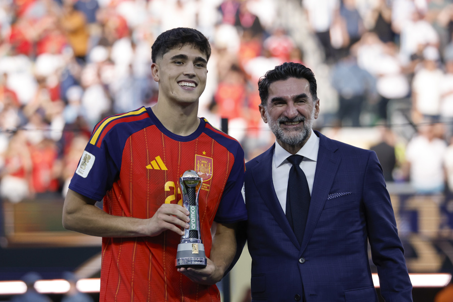 Cubarsí, Diomande, Mastantuono y Endrick, entre los 25 finalistas al Golden Boy