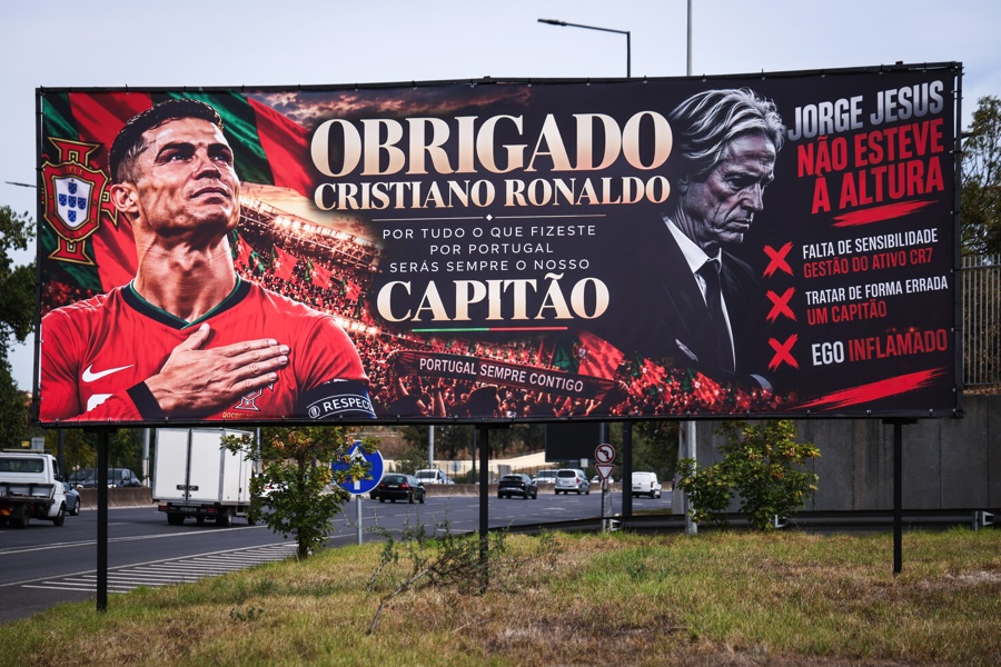"Serás siempre nuestro capitán", pancartas en torno a Lisboa apoyan a Cristiano Ronaldo