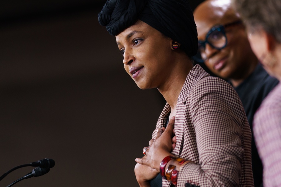 Seguidores de Trump piden a gritos encarcelar a congresista demócrata de origen somalí
