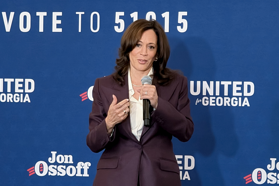 Kamala Harris pide votar contra la "tiranía" de Trump en la recta final de la campaña