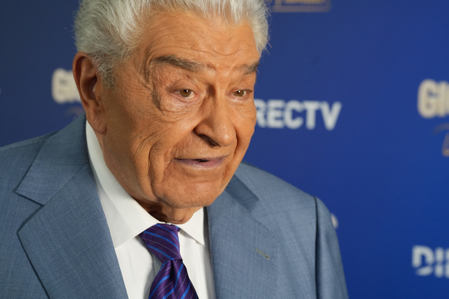 Don Francisco vuelve al estudio de 'Sábado Gigante' para unir el ayer y el hoy